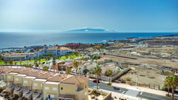 Alquiler de Apartamento en El Duque Bellamar II photo 0