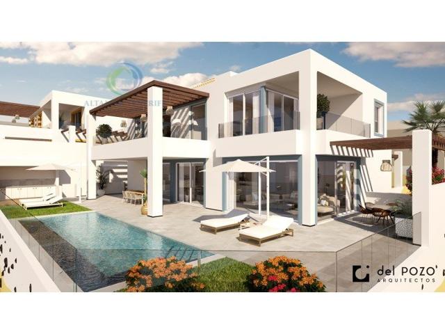 Villa en Costa Adeje photo 0