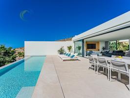 Villa en Costa Adeje photo 0