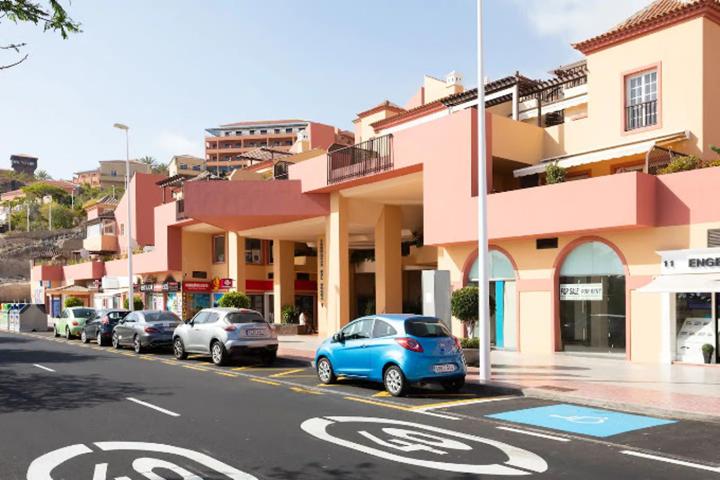 Local Comercial en Costa Adeje photo 0