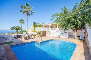 Villa con vistas al mar y piscina privada en Callao Salvaje photo 0