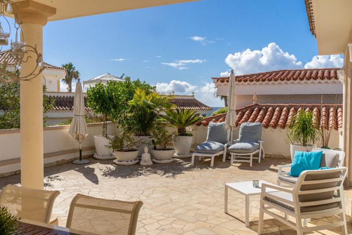 Villa en primera línea en Parque La Duquesa, El Duque photo 0