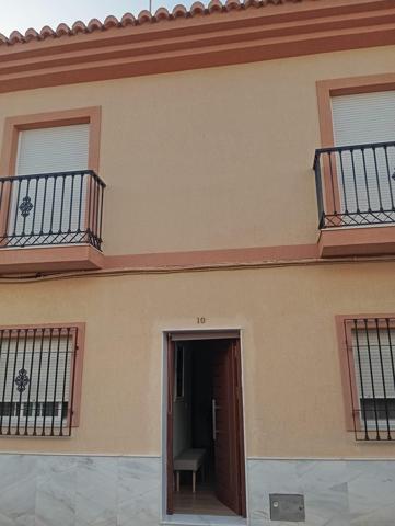Unifamiliar Pareada En venta en Motril photo 0
