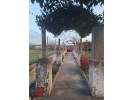 PARCELA RÚSTICA URBANIZABLE CON LUZ, AGUA Y CONSTRUCCIONES – A 1 MINUTO DE TALAVERA DE LA REINA photo 0