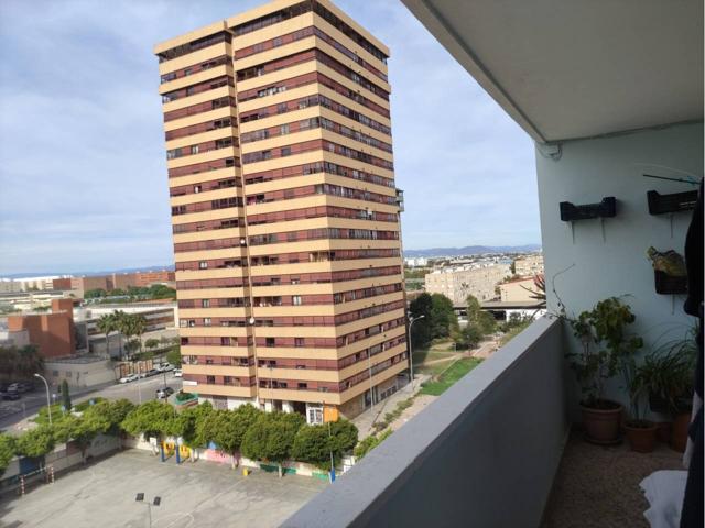 Piso en venta en Beteró(46022) photo 0