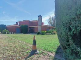 SE VENDE TERRENO PARCELABLE, CON VIVIENDA, EN VILLANUBLA photo 0