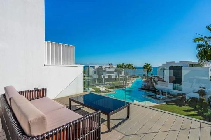 Villa En venta en Estepona photo 0