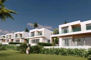 Villa En venta en Estepona photo 0