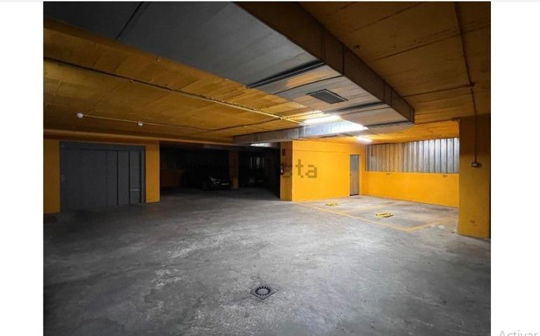 Parking En venta en San felipe neri photo 0