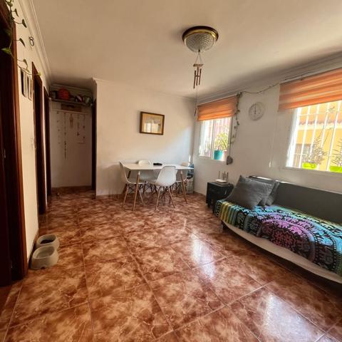 Piso En venta en El palo photo 0