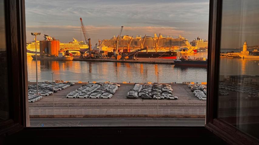 Piso En alquiler en Ensanche centro photo 0