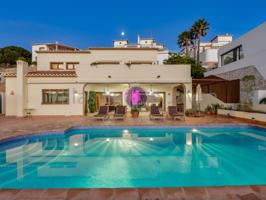 Villa En venta en Moraira photo 0