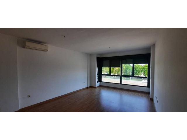 Apartamento en venta en Mengíbar photo 0