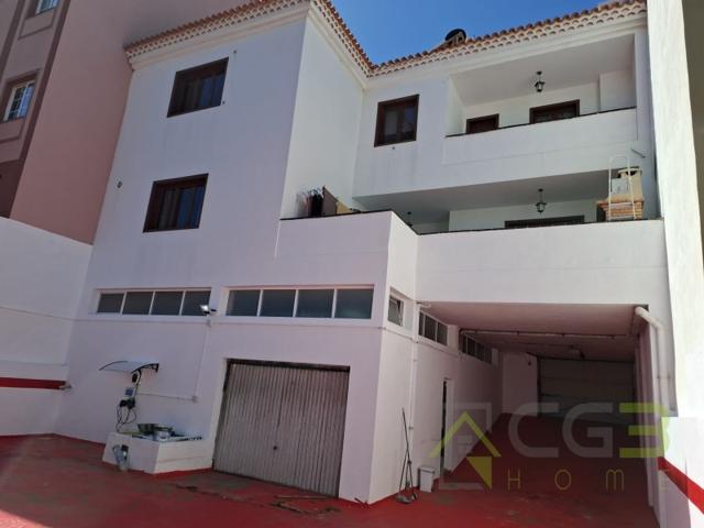 Casa En venta en Los Realejos photo 0
