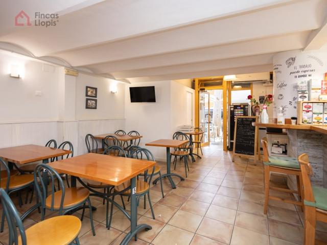 Local En venta en La Marina Del Prat Vermell, Barcelona photo 0