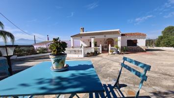 Villa En venta en Benicolet photo 0