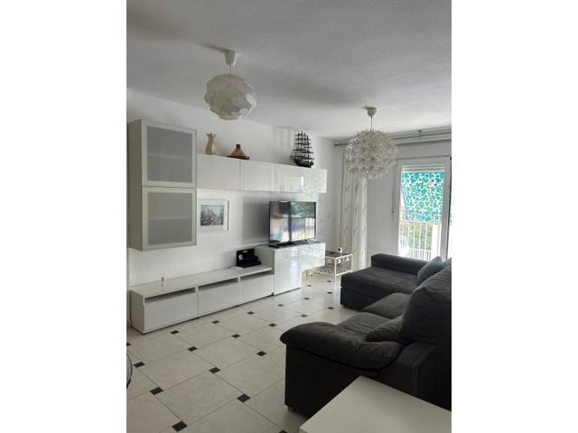 Piso En venta en Tavernes Blanques photo 0