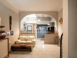 Casa ideal para familia numerosa o inversión. photo 0