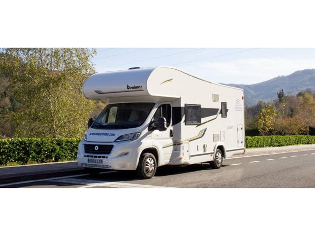 ALQUILER DE PARKING PARA AUTOCARAVANA - FURGONETA - CAMPER - REMOLQUE photo 0