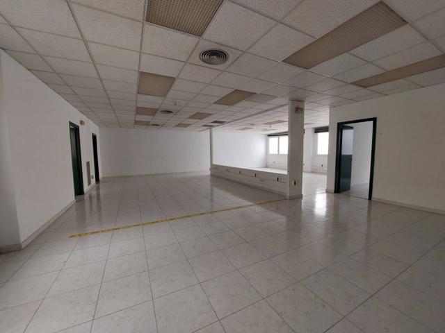 Oficina en alquiler en ASIL photo 0