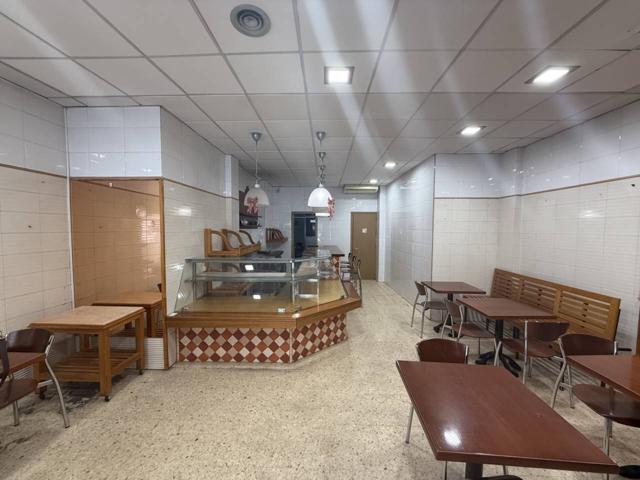 Alquiler de un local comercial en Pla de Sant Magí, Igualada photo 0