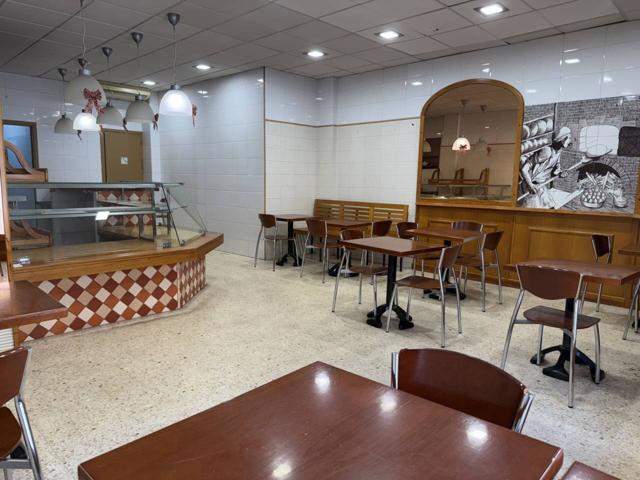 Alquiler de Local Comercial en Pla de Sant Magí, Igualada photo 0