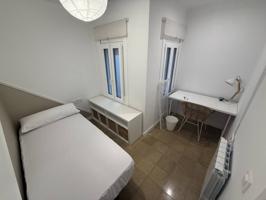 Habitacion en alquiler en Centre photo 0