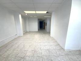 ALQUILER LOCAL COMERCIAL IGUALADA - ZONA PONENT (AV. DOCTOR PASTEUR) photo 0