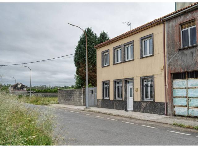 Casa unifamiliar en venta en Santa Catalina (Santa Comba) photo 0