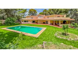 Chalet independiente con 5.000m2 de parcela en la zona de Alfaz del Pi photo 0