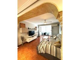 Tu hogar en la costa: Piso de 3 dormitorios en el centro de Benidorm, junto al mar photo 0