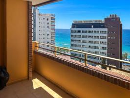 'Luminoso Hogar en Segunda Línea de Playa Poniente con Espectaculares Vistas al Mar' photo 0