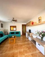 Venta de piso en Torrevieja, de 52m2 con 1 dormitorio y 1 baño photo 0