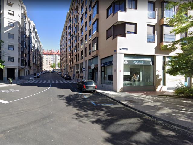 Parking En venta en Las Acacias (Madrid) photo 0