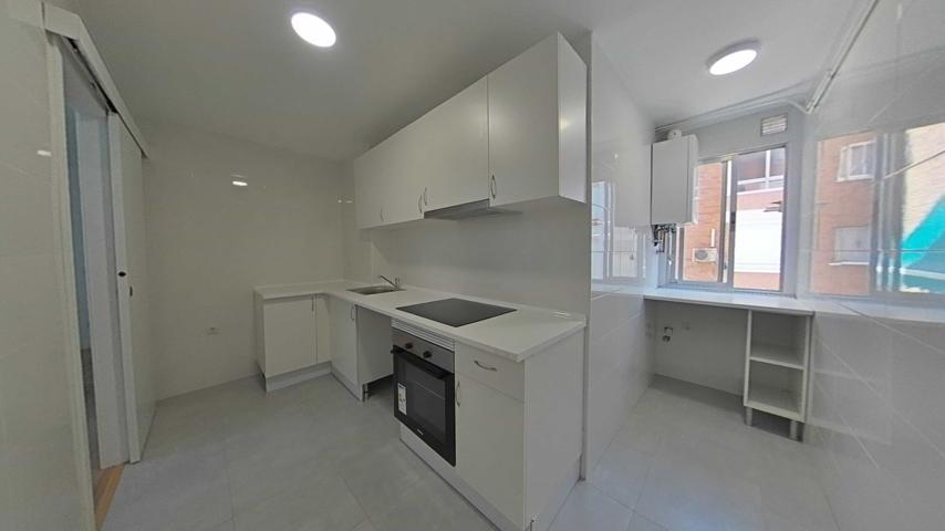 Piso En venta en Ciudad Universitaria (Madrid) photo 0