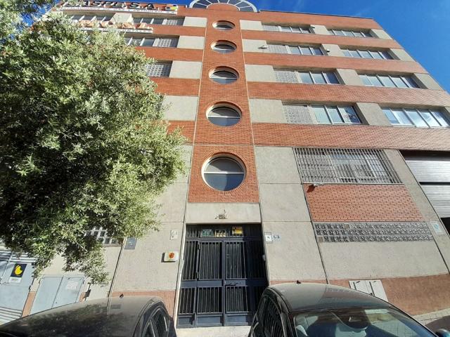 Almacén En venta en Casco Histrico de Vallecas photo 0