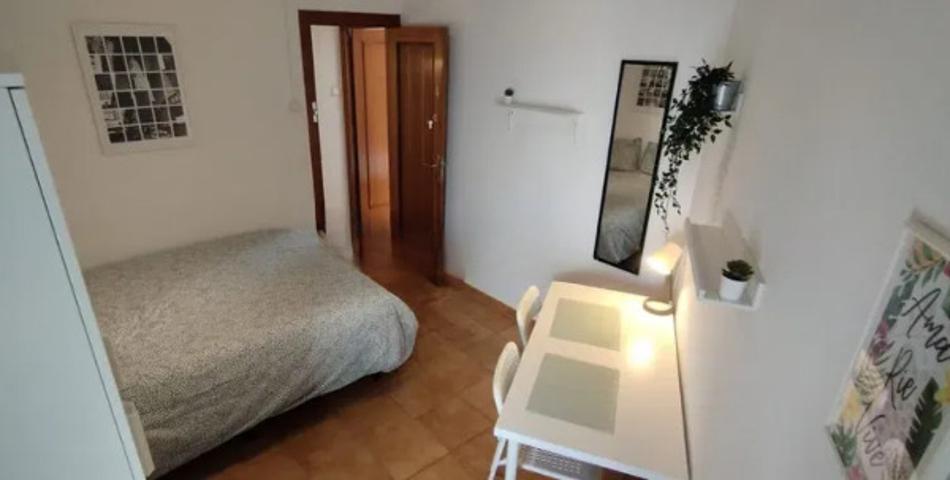 Piso En venta en el Guinardó photo 0