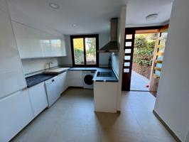 Unifamiliar Pareada En venta en Villaviciosa de Odón photo 0