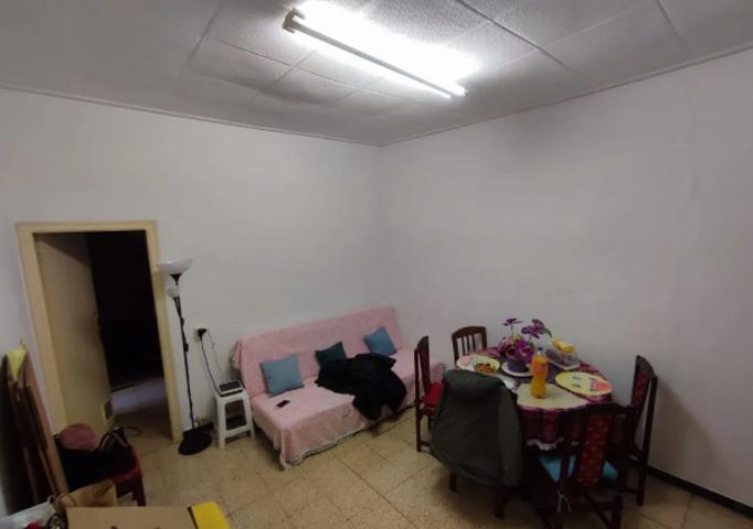 Piso En venta en el Raval photo 0