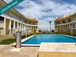 Apartamento con piscina y parking en Torrevieja photo 0