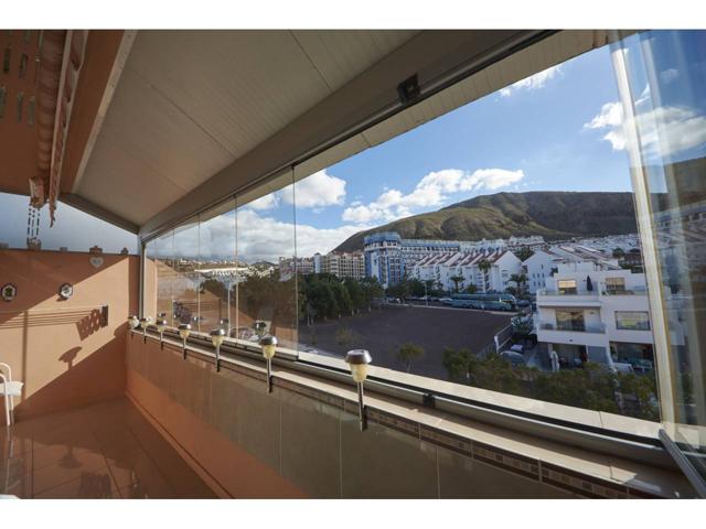Se vende amplio apartamento de una habitación en Complejo Residencial Los Seres, Los Cristianos photo 0