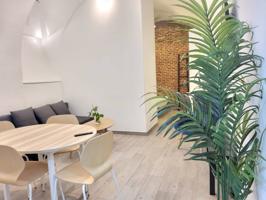 En venta Loft moderno en el corazón del Barrio de Las Letras, Madrid photo 0