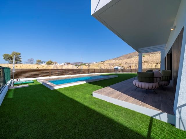 Villa En venta en Finestrat photo 0