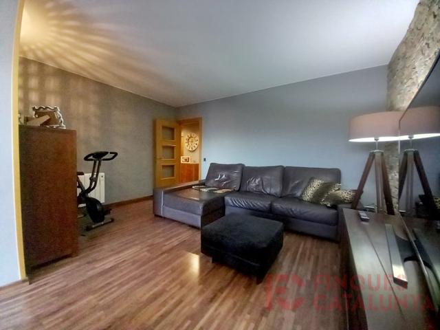 Piso En venta en Girona photo 0