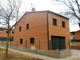 Piso En venta en Quart photo 0