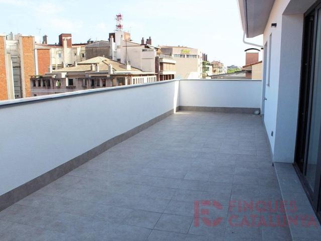 Piso En venta en Girona photo 0