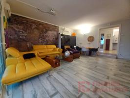 Casa En venta en Girona photo 0