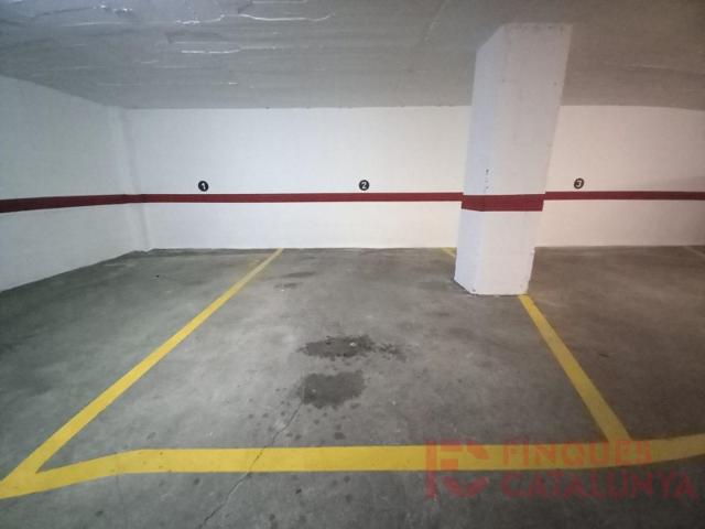 Parking Subterráneo En venta en Girona photo 0