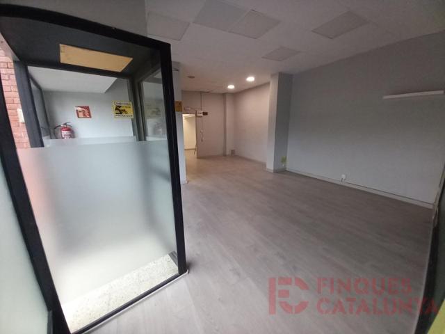 Local En venta en Girona photo 0