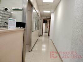 Local En venta en Girona photo 0